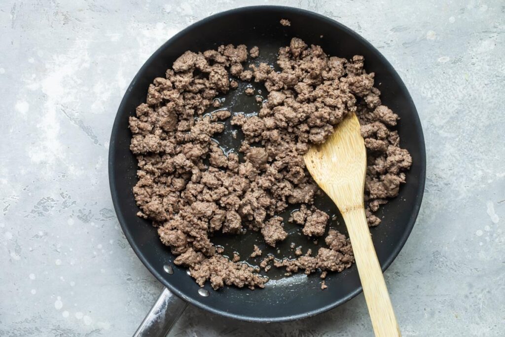 To make the quesadillas, cook the ground beef in a large skillet over medium-high heat for about 6 to 8 minutes, until browned and cooked through. Drain the beef well.