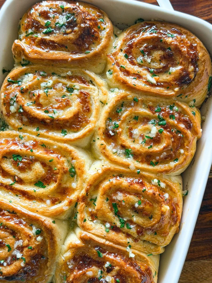 Cheesy Garlic Rolls