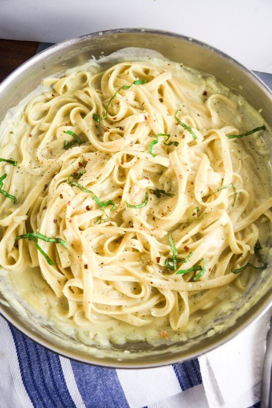 One Pot Creamy Garlic Pasta