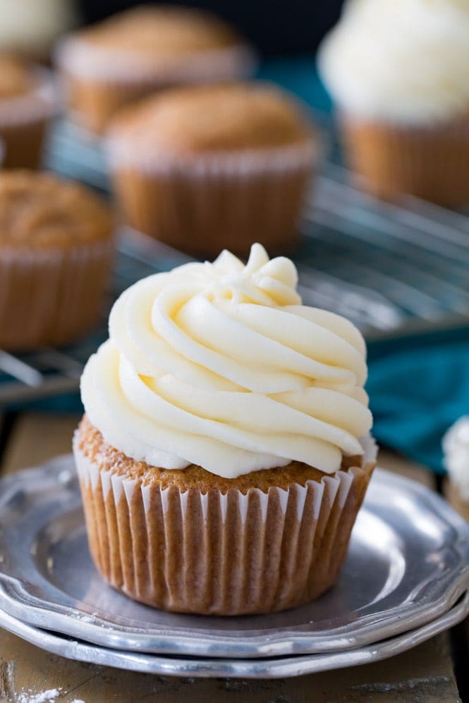 The Best Cream Cheese Frosting Recipe