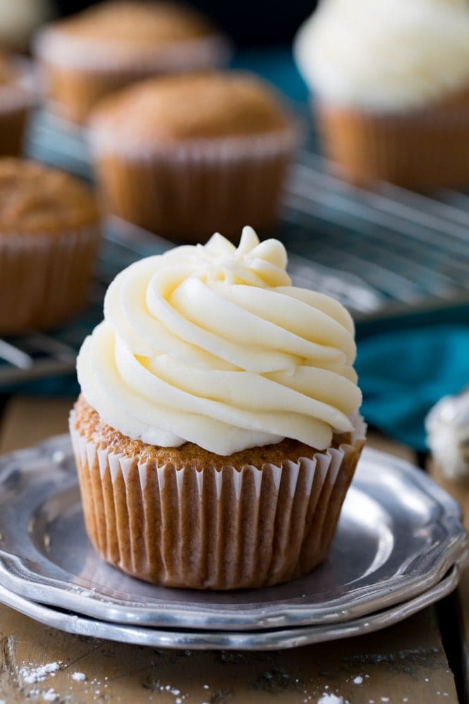 The Best Cream Cheese Frosting Recipe