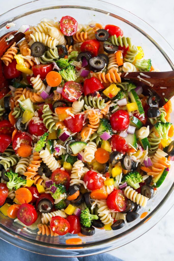 Easy Pasta Salad with fresh Veggies